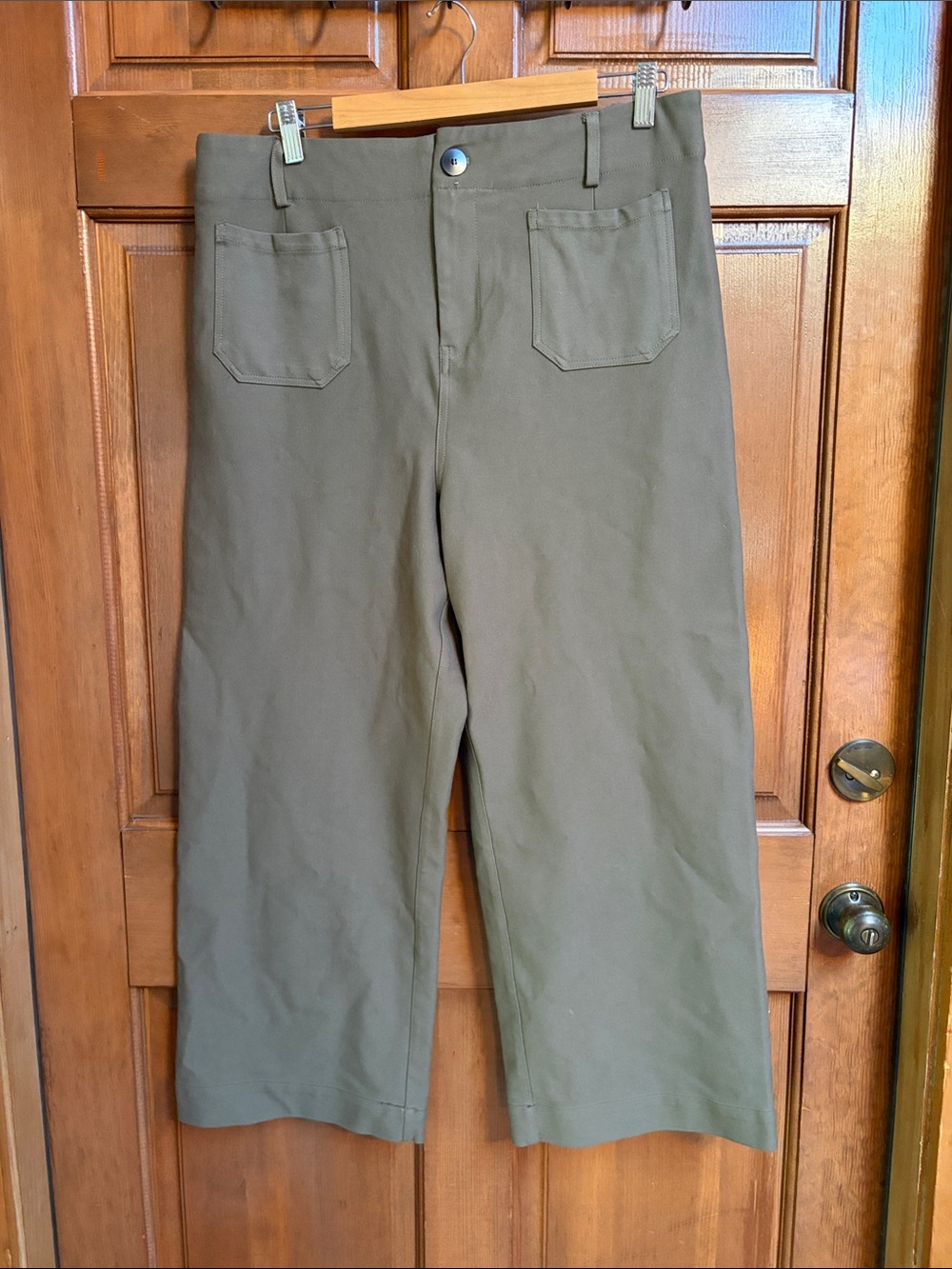 Chicsoul Women's Olive Green Straight-Leg Chinos Size 1X